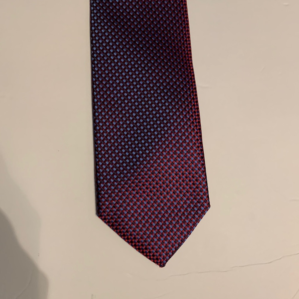 Croft & Barrow Blue and Red Tie